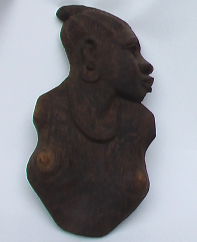 NE MIKAWULU (Congo, Brazzaville), "Femme noire", sculpture sur bois. PRIX DE BRONZE -Juillet 2007- DU 3eme Art: SCULPTURE / The Bronze Prize-July of the 2th Art: SCULPTURE / derde prijs, Sculptuur. "Special prize (June 2007)".