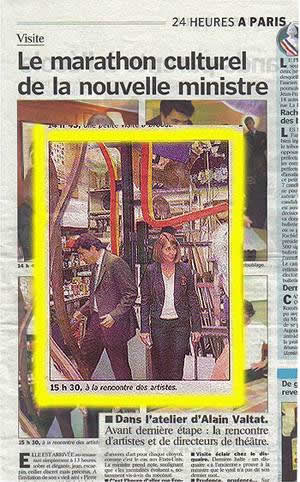 La ministre Christine Albanel et le depute de paris Pierre Lellouche dans l'atelier de Alain Valtat (Le Parisien 06-06-07)